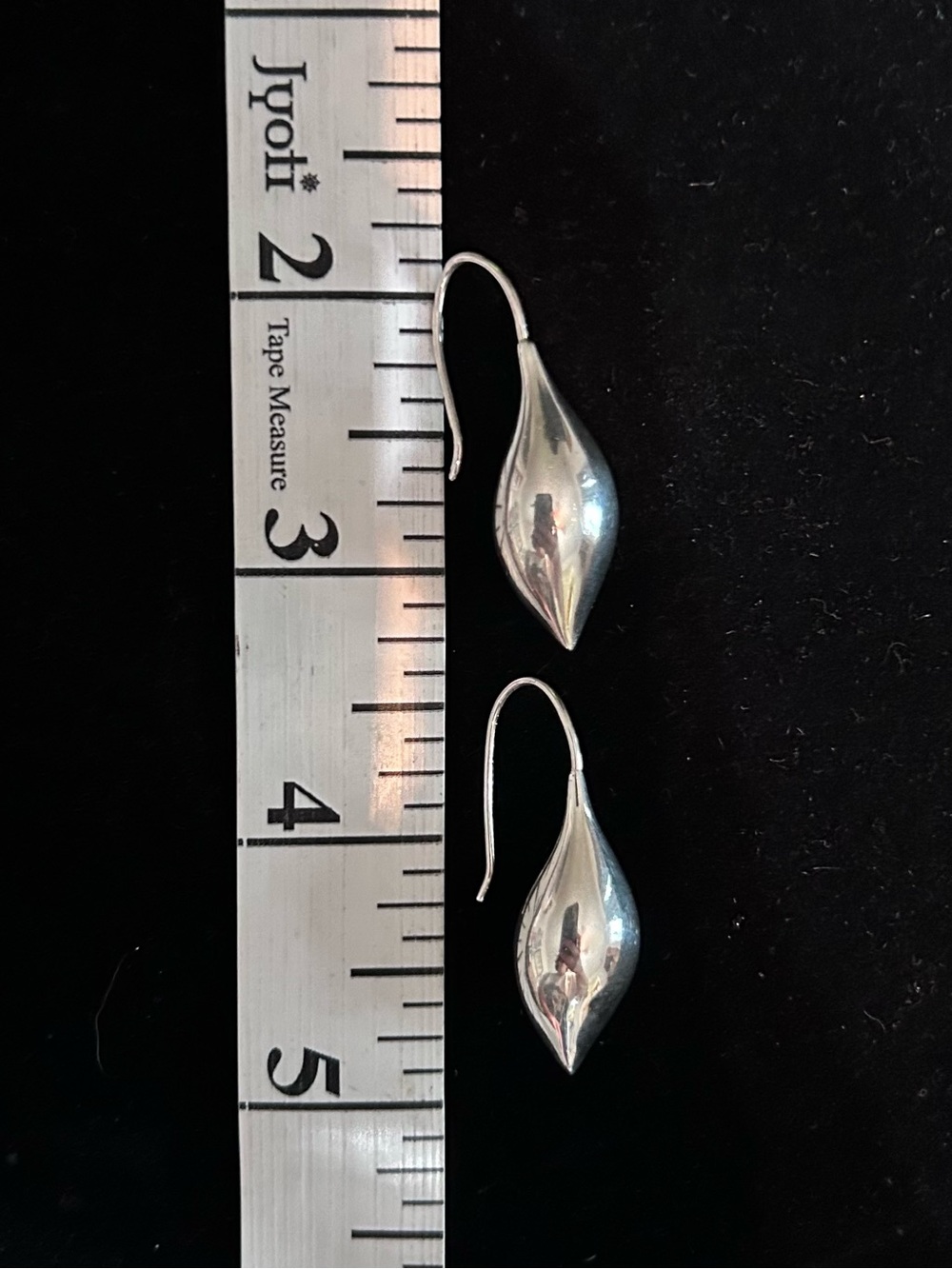 Michael Dawkins Polished Silver Teardrop Hook Earrings - Picture 3 of 4